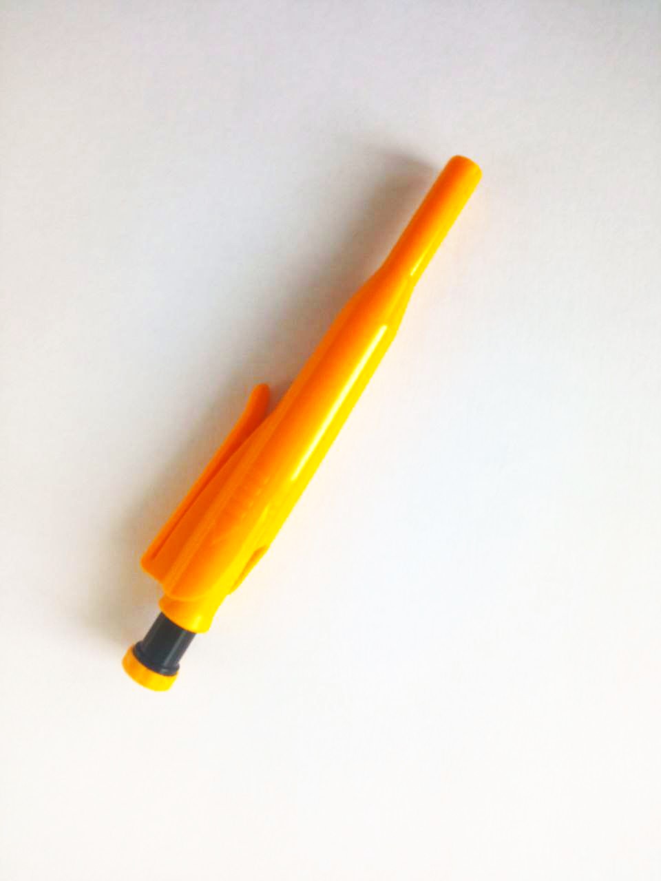 Строительный карандаш с колпачком, точилкой и дополнительном комплектом из 6 стержней