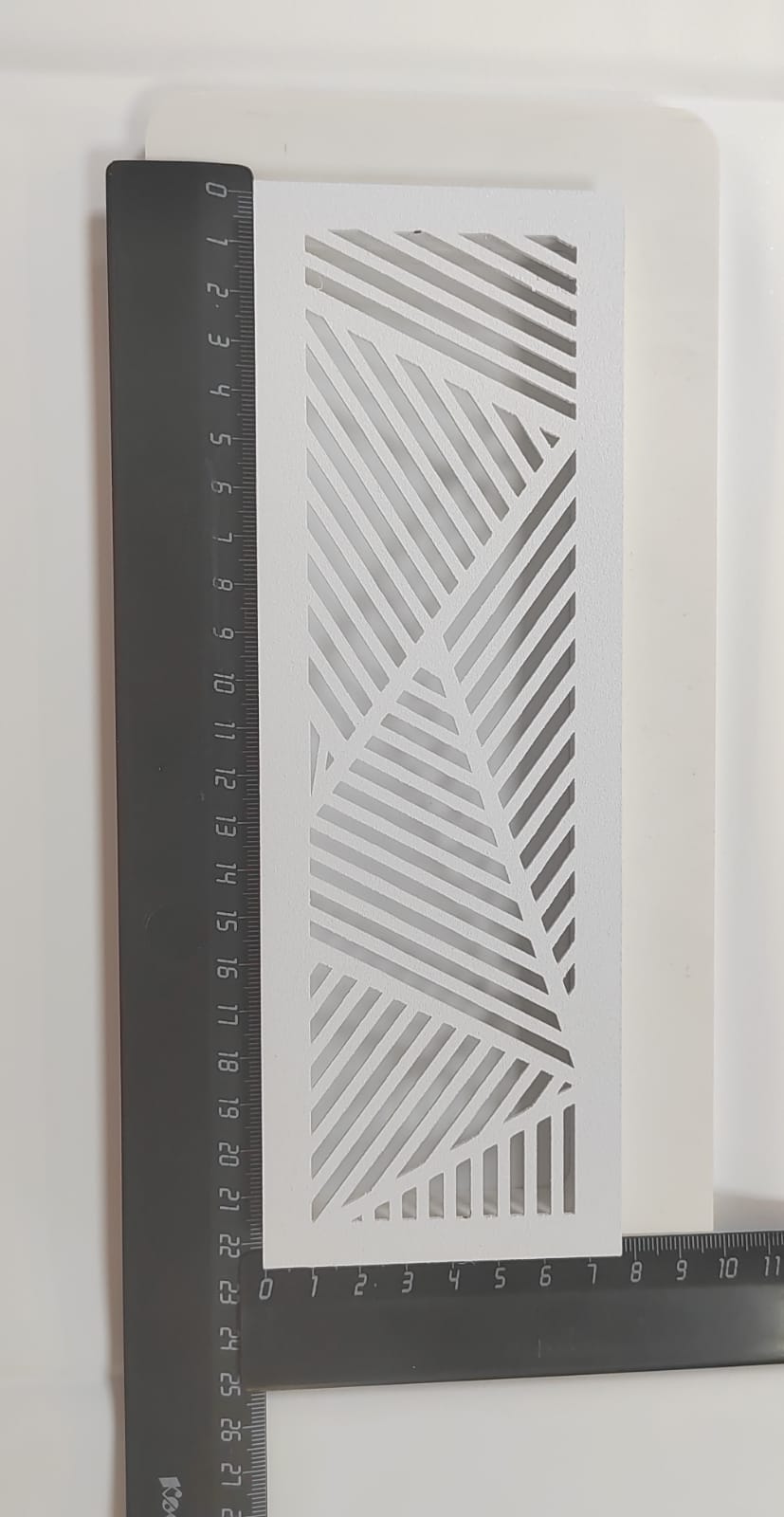 Вентиляционная решетка белая прямоугольная 75х220 мм Магнитная